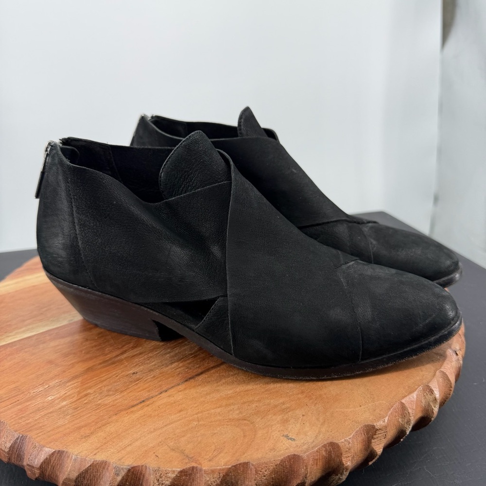 Eileen Fisher Perry Tumbled Nubuck Bootie Black‎ Size 8